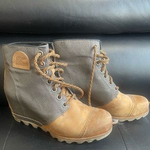 Sorel wedge boots
